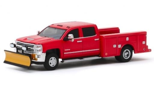 Chevrolet Silverado 1/64 Greenlight 3500HD red 2018 avec Chasse-neige diecast model cars