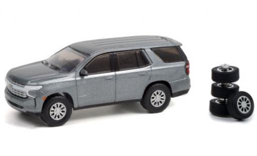 Chevrolet Tahoe 1/64 Greenlight metallic grey 2021 avec Ersatzrädern diecast model cars