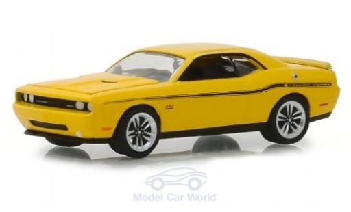 Dodge Challenger 1/64 Greenlight SRT 392 yellow 2012 diecast model cars