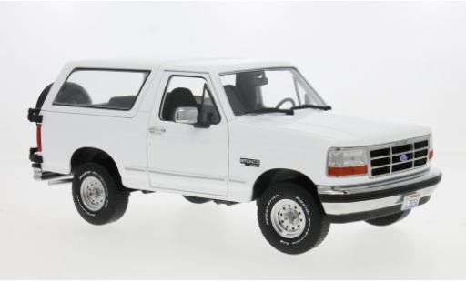 Diecast model cars Ford Bronco 1/18 Greenlight XLT weiss 1993 1:18 Ford Bronco 1/18 Greenlight XLT weiss 1993 1:18 diecast model cars