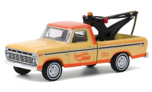 Ford F-1 1/64 Greenlight 00 Tow Truck beige/orange Dependable Tow 1973 diecast model cars