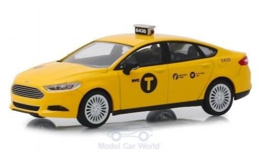 Ford Fusion 1/43 Greenlight NYC Taxi 2013 diecast model cars