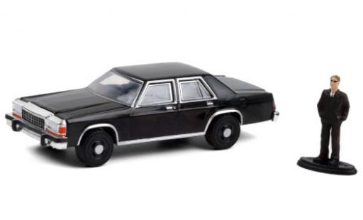 Diecast model cars Ford LTD 1/64 Greenlight Crown Victoria black 1987 avec figurine Ford LTD 1/64 Greenlight Crown Victoria black 1987 avec figurine diecast model cars