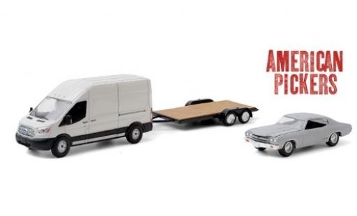 Diecast model cars Ford Transit 1/64 Greenlight LWB HD white American Pickers 2015 avec Zweiachsanhänger et 1970 Chevrolet Chevelle Malibu Ford Transit 1/64 Greenlight LWB HD white American Pickers 2015 avec Zweiachsanhänger et 1970 Chevrolet Chevelle Malibu diecast model cars