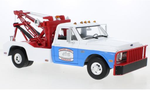 Diecast model cars Chevrolet C-30 1/64 Greenlight Dually Wrecker Hazzard County Garage 1969 Chevrolet C-30 1/64 Greenlight Dually Wrecker Hazzard County Garage 1969 diecast model cars