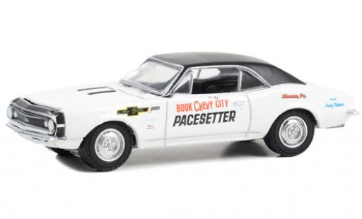 Chevrolet Camaro 1/64 Greenlight SS Book Chevy City Pacesetter 1967 diecast model cars
