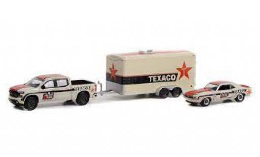 Diecast model cars Chevrolet Silverado 1/64 Greenlight Texaco 2021 Chevrolet Silverado 1/64 Greenlight Texaco 2021 diecast model cars