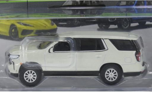 Chevrolet Tahoe 1/64 Greenlight Premier beige clair 2023 diecast model cars