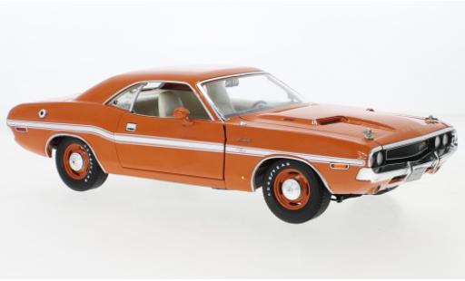 Dodge Challenger 1/18 Greenlight R/T orange/white 1970 diecast model cars