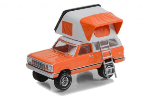 Diecast model cars Dodge RAM 1/64 Greenlight Ramcharger SE orange/white 1977 Dodge RAM 1/64 Greenlight Ramcharger SE orange/white 1977 diecast model cars