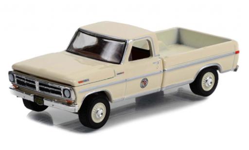 Diecast model cars Ford F-250 1/64 Greenlight beige clair Fall Guy Stuntman Association 1972 Ford F-250 1/64 Greenlight beige clair Fall Guy Stuntman Association 1972 diecast model cars