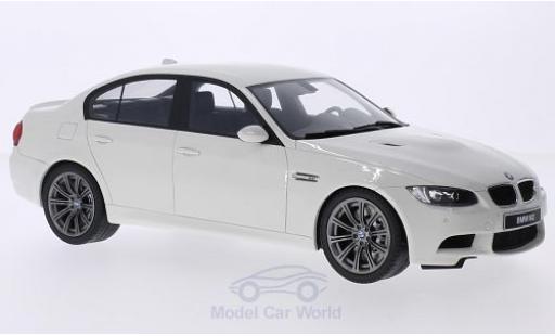 Diecast model cars Bmw M3 1/18 GT Spirit (E90) white 2008 Bmw M3 1/18 GT Spirit (E90) white 2008 diecast model cars