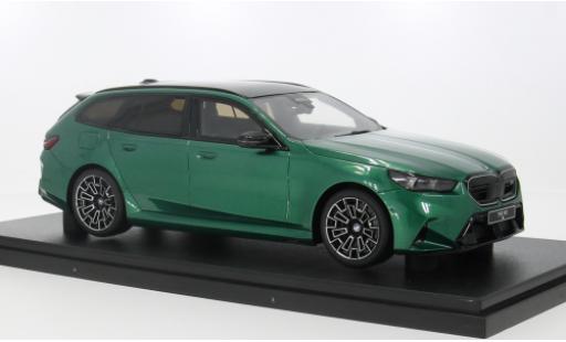 Diecast model cars Bmw M5 1/18 GT Spirit Touring (G99) grün 2024 1:18 Bmw M5 1/18 GT Spirit Touring (G99) grün 2024 1:18 diecast model cars