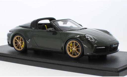 Diecast model cars Porsche 992 Targa 1/18 GT Spirit 911  4S oliv 2020 Porsche 992 Targa 1/18 GT Spirit 911  4S oliv 2020 diecast model cars