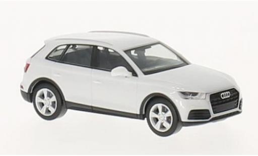 Audi Q5 1/87 Herpa white diecast model cars