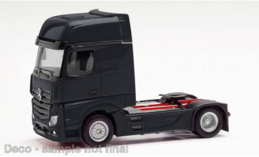 Diecast model cars Mercedes Actros 1/87 Herpa Gigaspace black Mercedes Actros 1/87 Herpa Gigaspace black diecast model cars