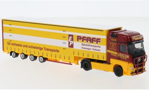 Mercedes Actros 1/87 Herpa Gigaspace Pfaff Volumen-Sattelzug Exclusive Series diecast model cars