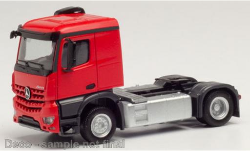 Diecast model cars Mercedes CLA 1/87 Herpa Arocs Classic red Mercedes CLA 1/87 Herpa Arocs Classic red diecast model cars