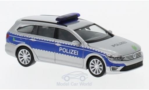 Diecast model cars Volkswagen Passat 1/87 Herpa Variant GTE Polizei Hamburg Volkswagen Passat 1/87 Herpa Variant GTE Polizei Hamburg diecast model cars