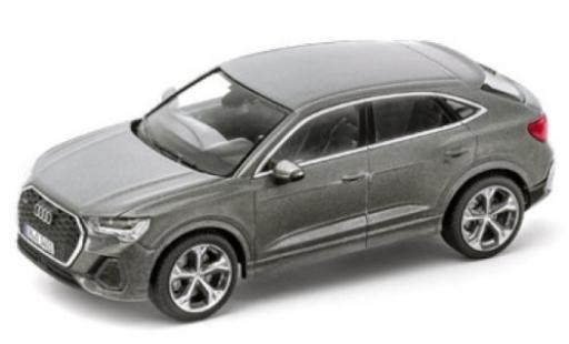 Audi collection 5011803631 Audi Q3 1:43 Florettsilber : : Jeux et  Jouets