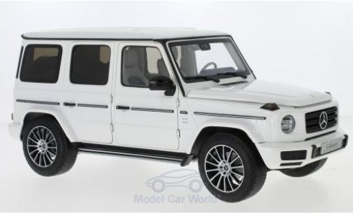 Mercedes Classe G 1/18 Minichamps (W463) white 2019 40 Jahre diecast model cars