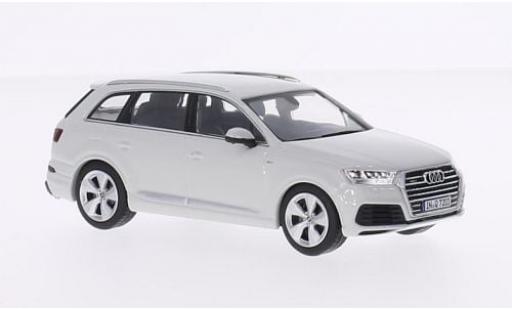 Audi Q7 1/43 I Spark weiss 2015 1:43 diecast model cars