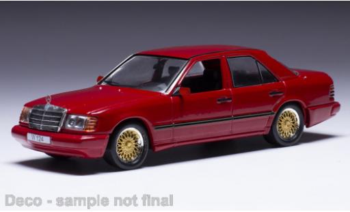 Mercedes CLA 1/43 IXO 300 E (W124) red clair 1984 diecast model cars