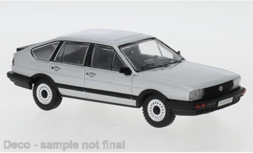 Diecast model cars Volkswagen Passat 1/43 IXO B2 d 1985 Volkswagen Passat 1/43 IXO B2 d 1985 diecast model cars