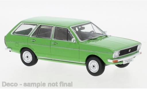 Diecast model cars Volkswagen Passat 1/43 IXO Variant LS green 1975 Volkswagen Passat 1/43 IXO Variant LS green 1975 diecast model cars