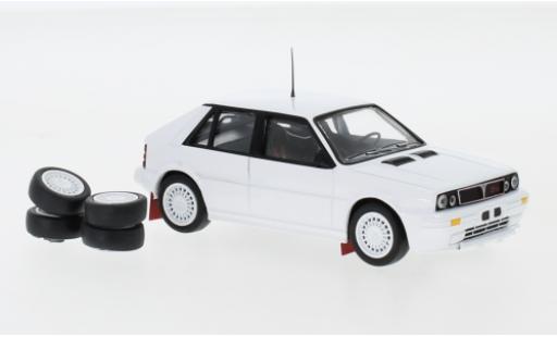 Lancia Delta 1/43 IXO HF Integrale 16V white 1989 Plain Body Version y compris les Zusatzteile diecast model cars