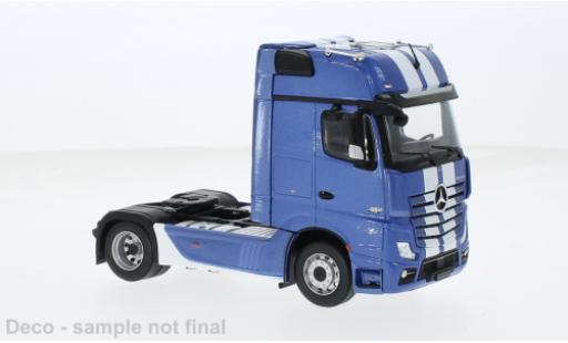 Diecast model cars Mercedes Actros 1/43 IXO MP4 metallise blau 1:43 Mercedes Actros 1/43 IXO MP4 metallise blau 1:43 diecast model cars
