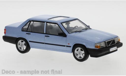 Diecast model cars Volvo 940 1/43 IXO Turbo metallic blue 1990 Volvo 940 1/43 IXO Turbo metallic blue 1990 diecast model cars