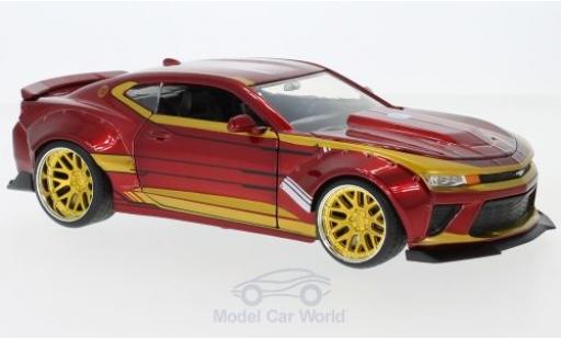 Chevrolet Camaro RS 1/24 Jada Toys red/gold Marvel Avengers - Iron Man 2016 mit Figur diecast model cars