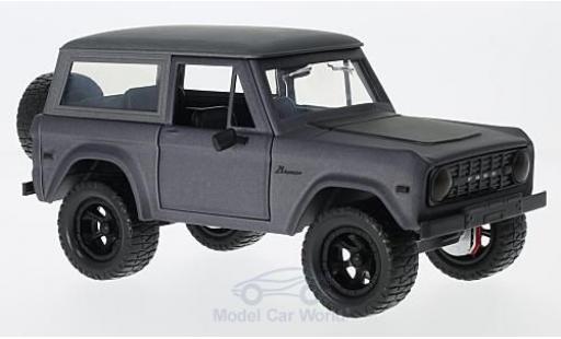 Diecast model cars Ford Bronco 1/24 Jada Toys Hardtop metallic grey/matt-black 1973 ohne Vitrine Ford Bronco 1/24 Jada Toys Hardtop metallic grey/matt-black 1973 ohne Vitrine diecast model cars
