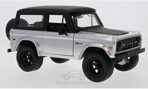 Diecast model cars Ford Bronco 1/24 Jada Toys grey/black 1973 mit Tuningrädern Ford Bronco 1/24 Jada Toys grey/black 1973 mit Tuningrädern diecast model cars