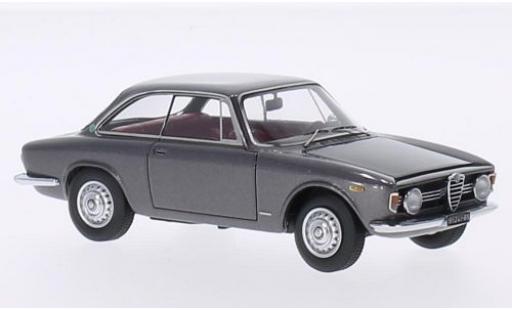Diecast model cars Alfa Romeo Giulia 1/43 Kess Sprint GT Velcoce 1.6 metallic grey 1966 Alfa Romeo Giulia 1/43 Kess Sprint GT Velcoce 1.6 metallic grey 1966 diecast model cars