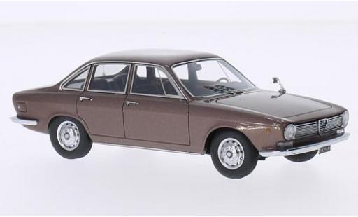 Diecast model cars Alfa Romeo 2600 1/43 Kess Osi De Luxe metallic brun 1965 Alfa Romeo 2600 1/43 Kess Osi De Luxe metallic brun 1965 diecast model cars