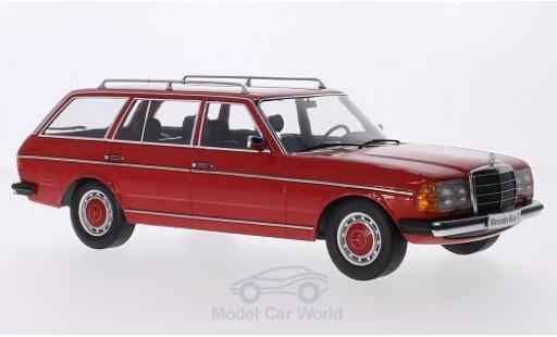 Diecast model cars Mercedes 250 1/18 KK Scale T (S123) red 1978 Türen und Hauben sind nicht zu öffnen Mercedes 250 1/18 KK Scale T (S123) red 1978 Türen und Hauben sind nicht zu öffnen diecast model cars