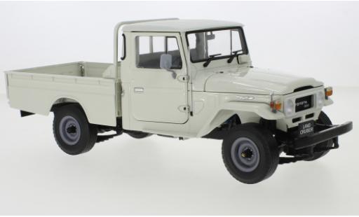 Diecast model cars Toyota Land Cruiser 1/18 Kyosho 40 Pick Up white RHD Toyota Land Cruiser 1/18 Kyosho 40 Pick Up white RHD diecast model cars