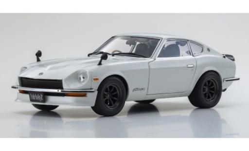 Diecast model cars Nissan Fairlady Z 1/18 Kyosho (S30) white RHD 1970 Nissan Fairlady Z 1/18 Kyosho (S30) white RHD 1970 diecast model cars