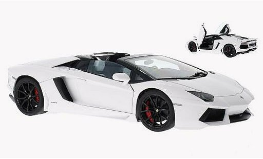 Lamborghini Aventador LP700-4 1/18 Autoart Roadster white 2013 diecast model cars