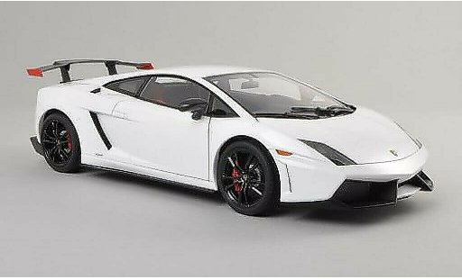 Lamborghini Gallardo Super Trofeo Stradale 1/18 Autoart LP570 Supertrofeo white/black 2011 diecast model cars