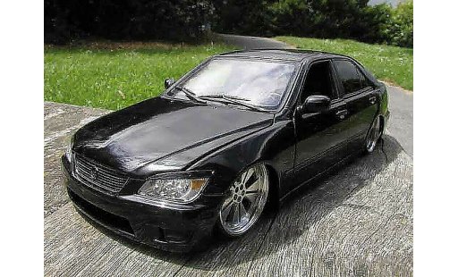 Toyota Altezza DUB 1/18 Autoart  diecast model cars