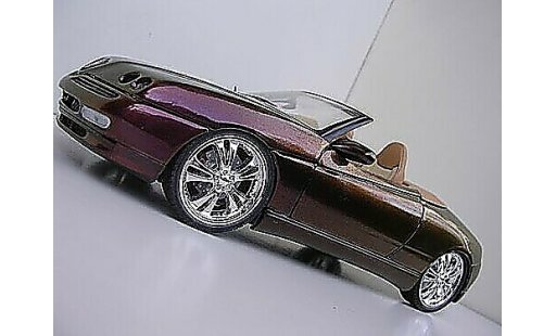 Alfa Romeo Spider GTV v6 1/18 Maisto V 3.2 24v spider peinture cameleon diecast model cars