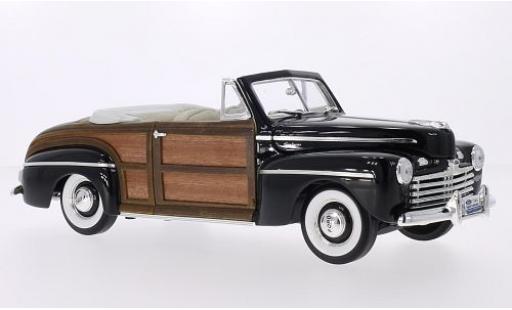 Ford Super Deluxe 1/18 Lucky Die Cast Sportsman Convertible black/Holzoptik 1946 Sofftop liegt bei mit Wildledersitzen diecast model cars