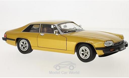 Diecast model cars Jaguar XJS 1/18 Lucky Die Cast gold 1975 Jaguar XJS 1/18 Lucky Die Cast gold 1975 diecast model cars