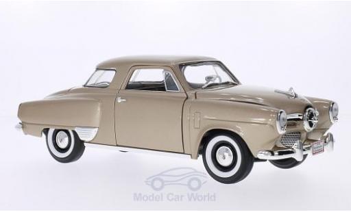 Diecast model cars Studebaker Champion 1/18 Lucky Die Cast metallic beige 1950 Studebaker Champion 1/18 Lucky Die Cast metallic beige 1950 diecast model cars