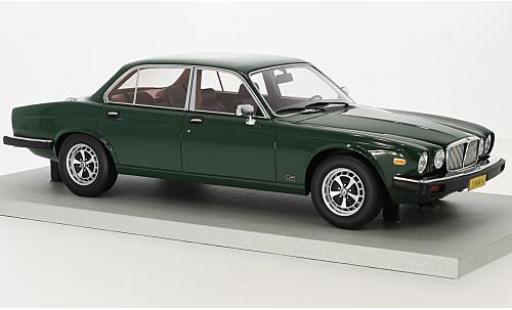 Diecast model cars Jaguar XJ 1/18 Lucky Step Models 6 green 1982 Jaguar XJ 1/18 Lucky Step Models 6 green 1982 diecast model cars