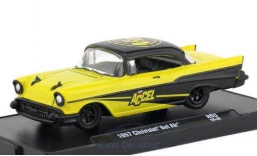 Chevrolet Bel Air 1957 1/64 M2 Machines yellow/black 1957 diecast model cars