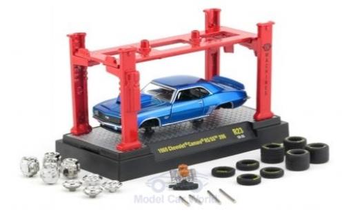 Chevrolet Camaro 1/64 M2 Machines RS/SS 396 blue 1969 Model-Kit Bausatz inklusive 4 Ersatzrädern diecast model cars